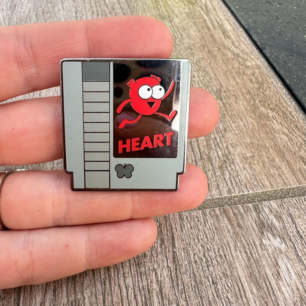 Retro NES Heart Cartridge Brooch - Cute Gamer Pin